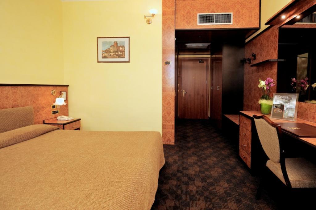 Hotel Le Moran Cusago Dış mekan fotoğraf