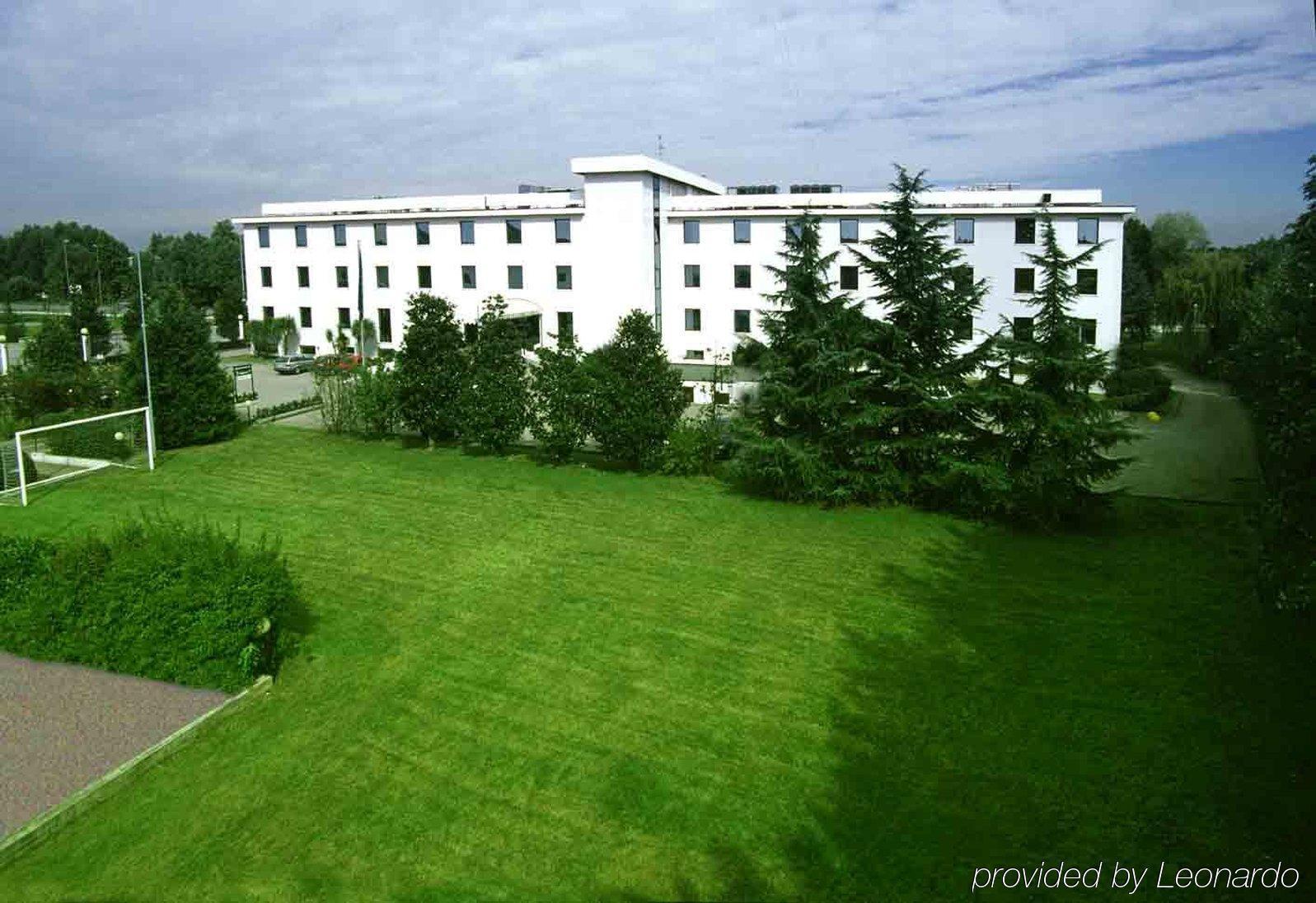 Hotel Le Moran Cusago Dış mekan fotoğraf