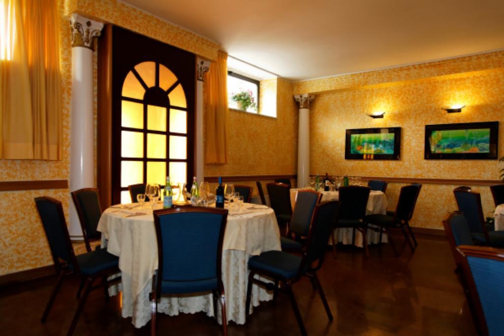 Hotel Le Moran Cusago Dış mekan fotoğraf